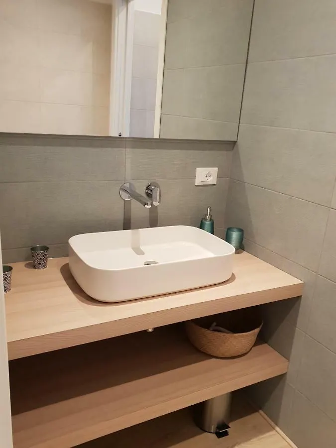 Apartment 34 Via Giulio Carcano Mailand