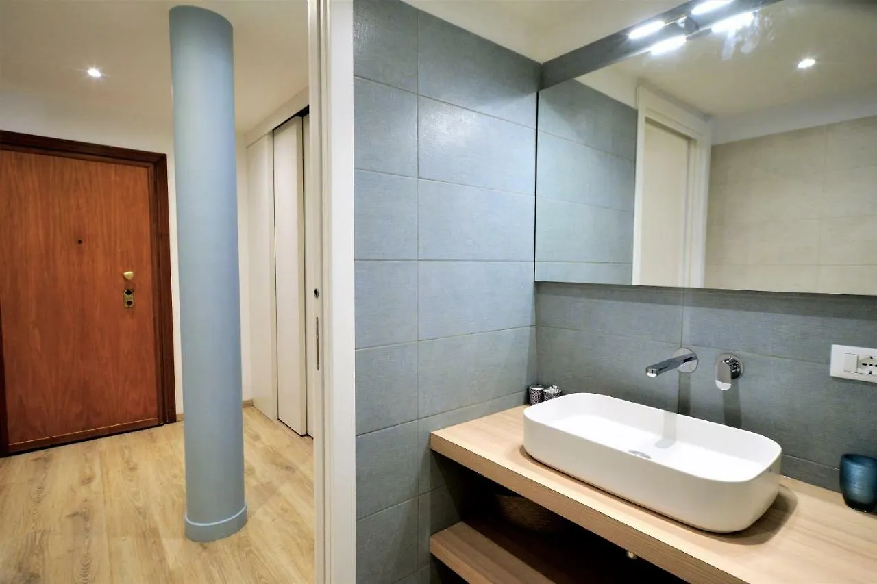 Apartment 34 Via Giulio Carcano Mailand