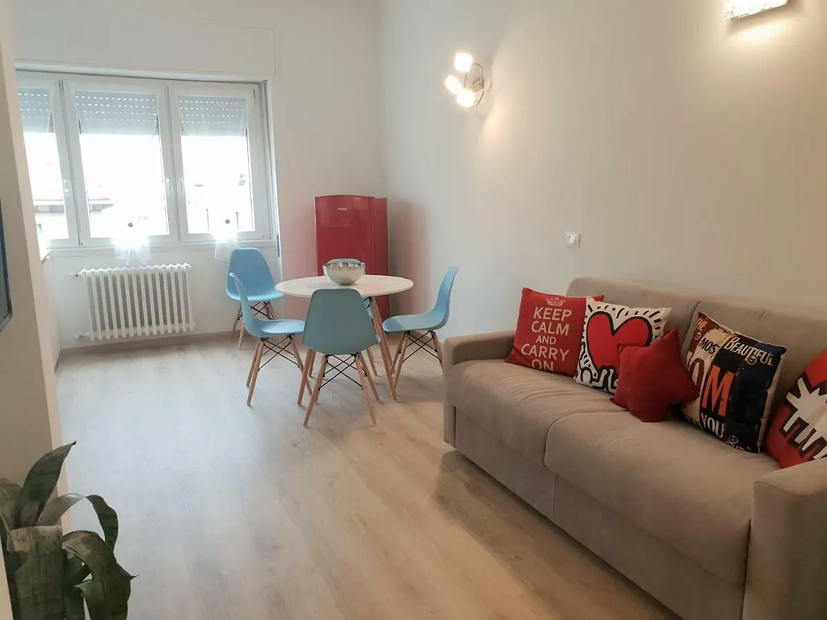 Apartment 34 Via Giulio Carcano Milan Italy