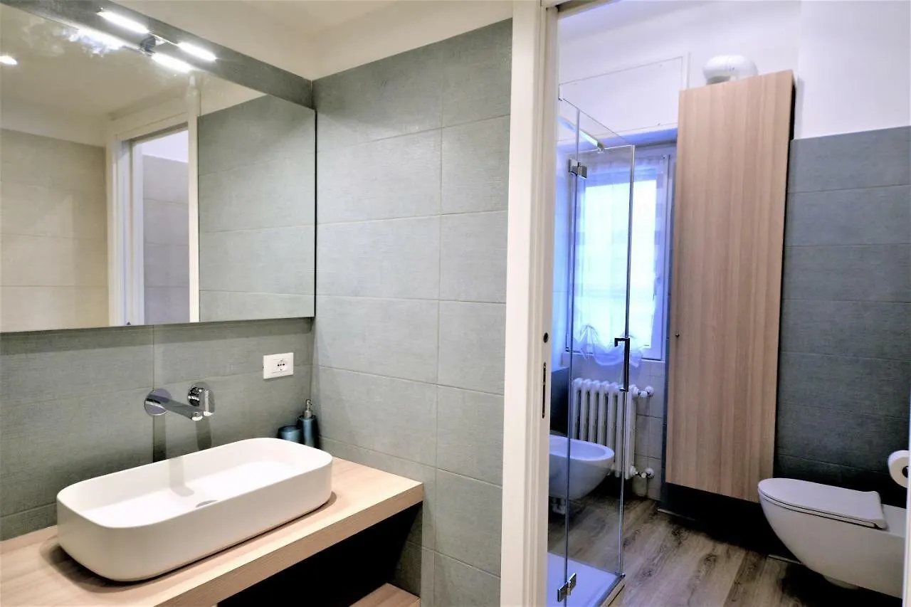 34 Via Giulio Carcano Milan Apartment